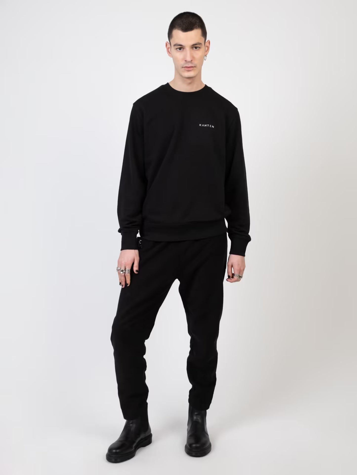 Taitsu Pants - Black Velvet
